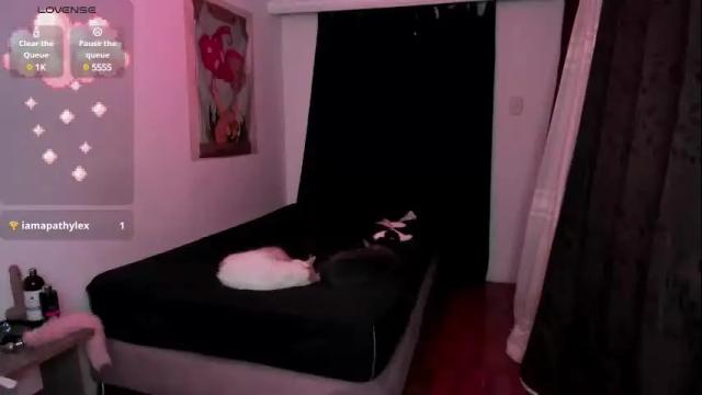 Image 3 of janeruss_ Stream on Chaturbate on 5 months ago