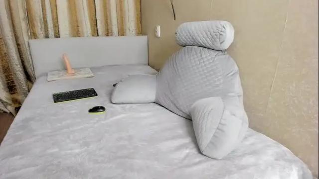 Image 2 of janette_777 Stream on Chaturbate on 11 days ago