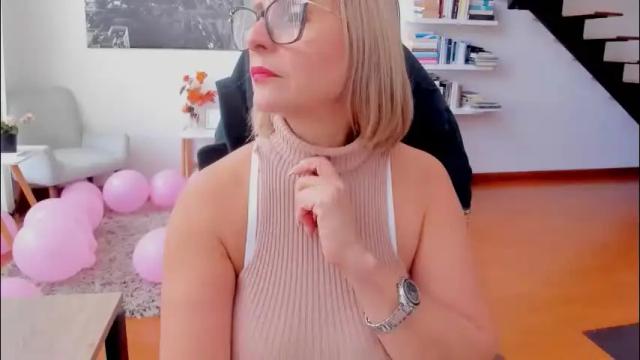 Image 7 of janeturner Stream on Chaturbate on 1 month ago