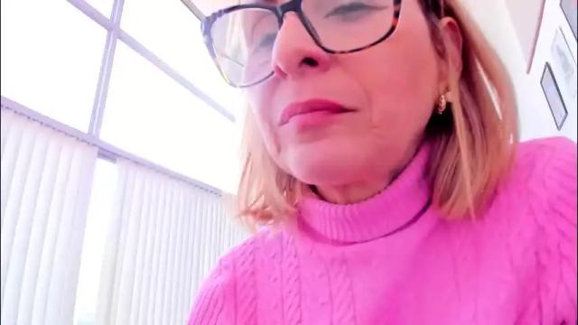 Image 2 of janeturner Stream on Chaturbate on 1 month ago