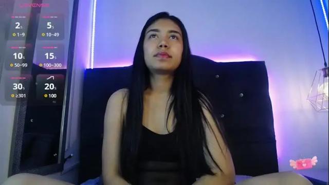 Image 11 of janne_moon Stream on Chaturbate on 27 days ago