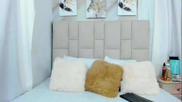 Image 12 of jaslyn__smith Stream on Chaturbate on 29 days ago