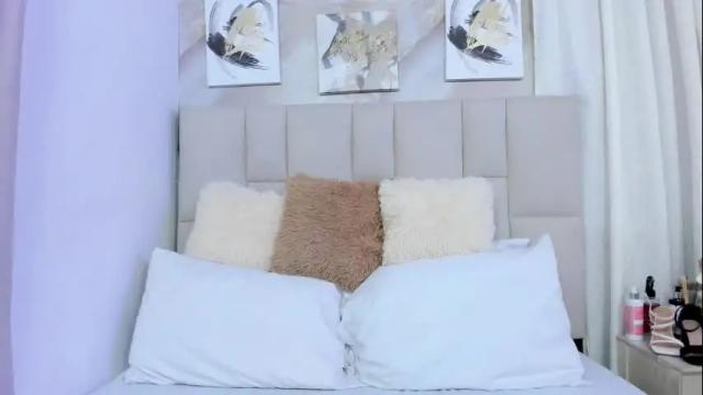 Image 2 of jaslyn__smith Stream on Chaturbate on 1 month ago