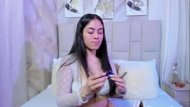 Image 3 of jaslyn__smith Stream on Chaturbate on 1 month ago