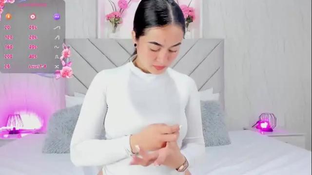 Image 4 of jaslyn__smith Stream on Chaturbate on 13 days ago