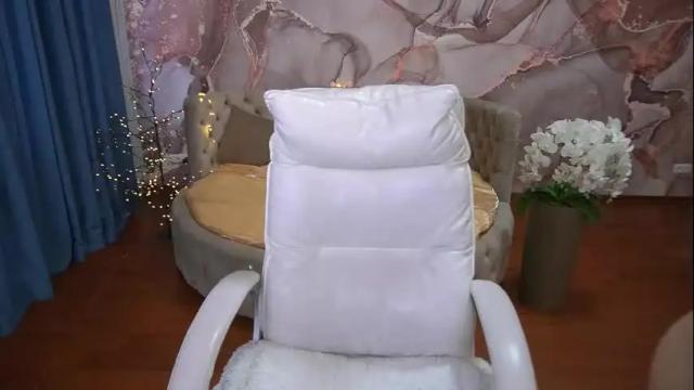 Image 8 of jaslynrae Stream on Chaturbate on 9 months ago