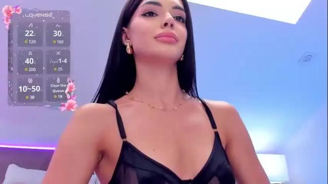 Image 4 of jasmilynn Stream on Chaturbate on 19 days ago
