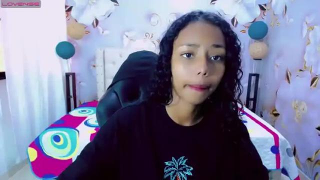 Image 6 of jasmin_brunette_ Stream on Chaturbate on 13 months ago