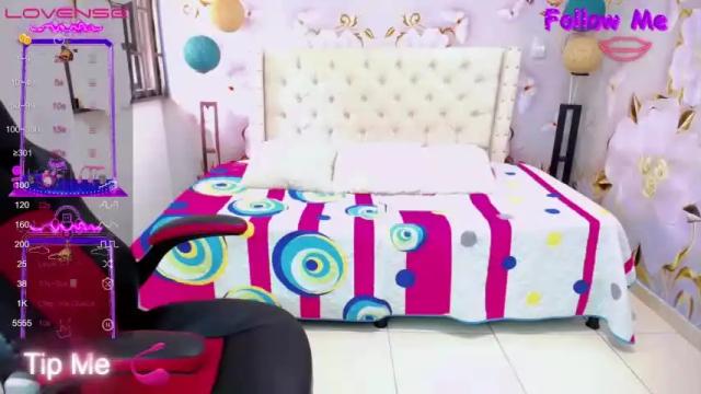 Image 3 of jasmin_brunette_ Stream on Chaturbate on 13 months ago