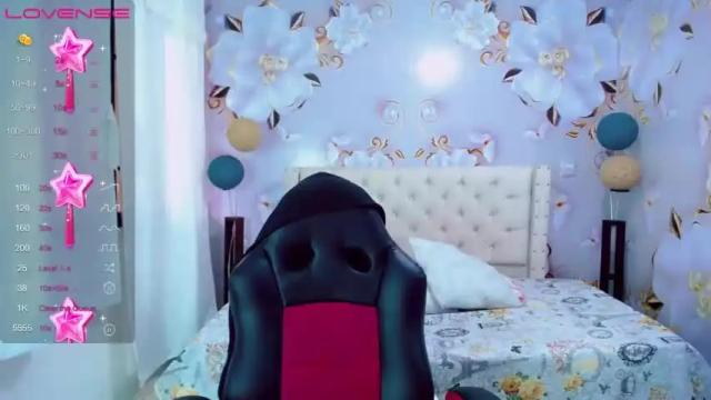 Image 3 of jasmin_brunette_ Stream on Chaturbate on 13 months ago