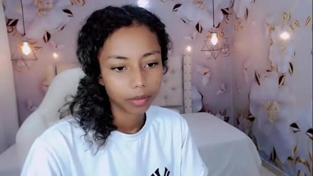 Image 2 of jasmin_brunette_ Stream on Chaturbate on 1 month ago