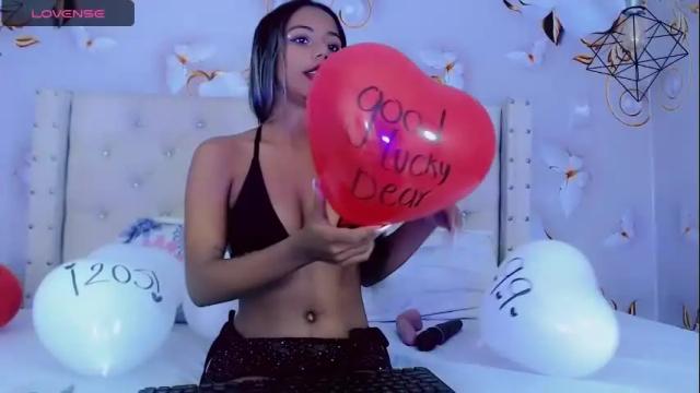 Image 3 of jasmin_brunette_ Stream on Chaturbate on 25 days ago
