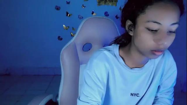 Image 11 of jasmin_brunette_ Stream on Chaturbate on 9 days ago