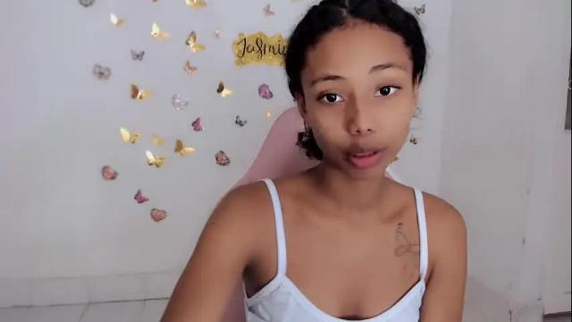 Image 12 of jasmin_brunette_ Stream on Chaturbate on 7 days ago