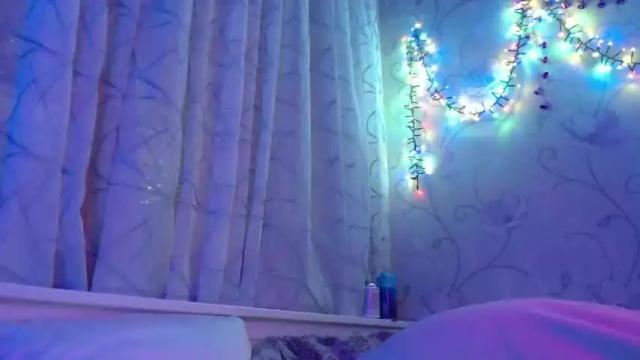 Image 10 of jasminbloempje Stream on Chaturbate on 18 months ago
