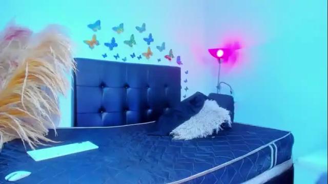 Image 2 of jasmindivas Stream on Chaturbate on 24 days ago