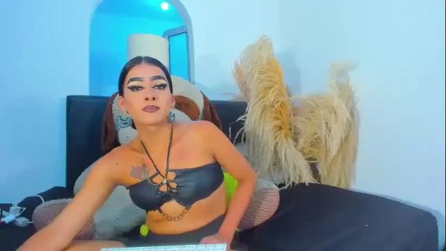 Image 2 of jasmindivas Stream on Chaturbate on 3 days ago