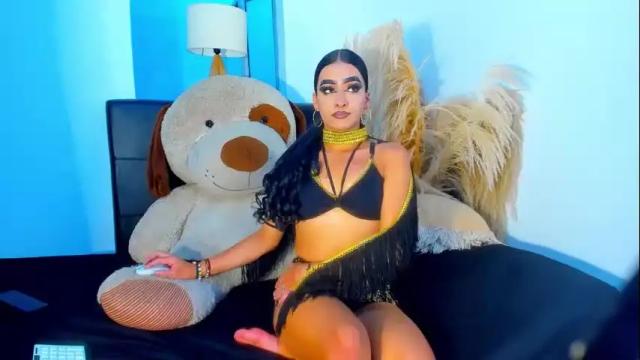 Image 3 of jasmindivas Stream on Chaturbate on 14 hours ago