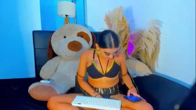 Image 7 of jasmindivas Stream on Chaturbate on 14 hours ago