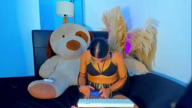 Image 8 of jasmindivas Stream on Chaturbate on 14 hours ago