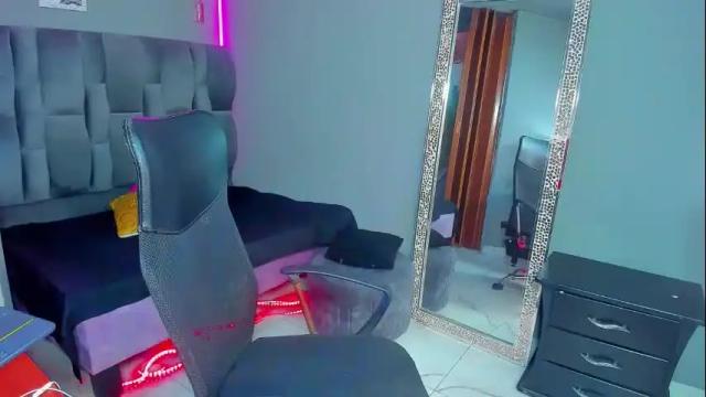 Image 12 of jasmindivas Stream on Chaturbate on 2 months ago