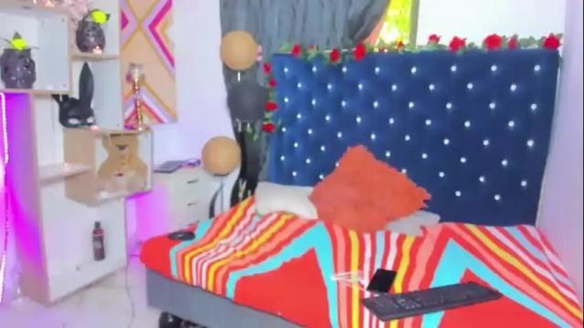 Image 4 of jasmindivas Stream on Chaturbate on 1 month ago