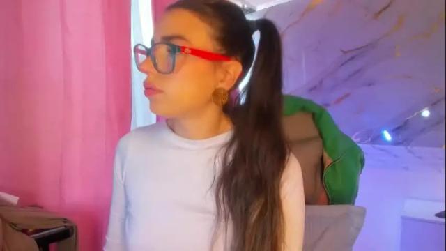 Image 12 of jasmine_hyper_1 Stream on Chaturbate on 5 months ago