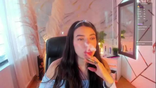 Image 3 of jasmine_hyper_1 Stream on Chaturbate on 4 months ago