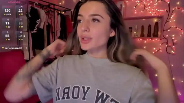 Image 6 of jasmine_urprincess Stream on Chaturbate on 1 month ago