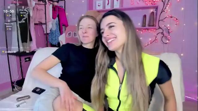 Image 12 of jasmine_urprincess Stream on Chaturbate on 20 days ago