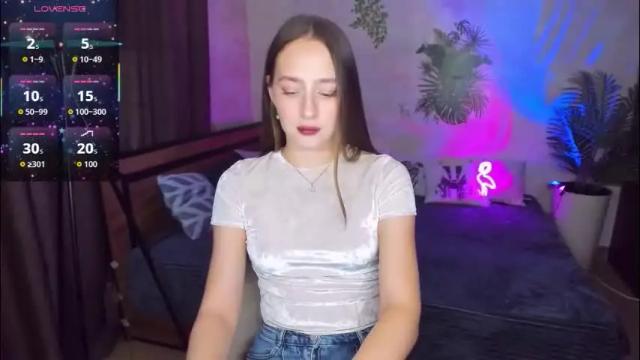 Image 3 of jasminelorens Stream on Chaturbate on 1 month ago
