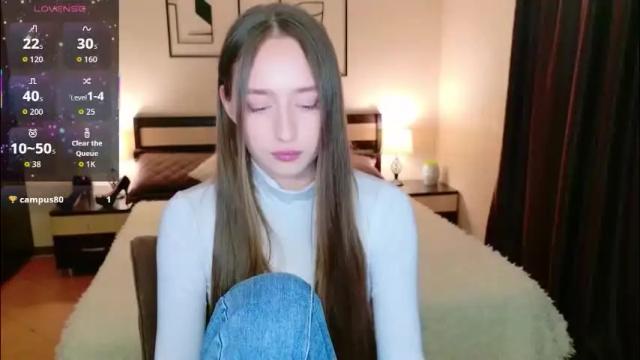 Image 8 of jasminelorens Stream on Chaturbate on 1 month ago