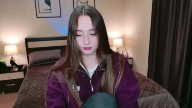 Image 3 of jasminelorens Stream on Chaturbate on 26 days ago