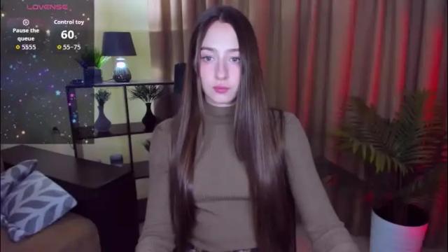 Image 2 of jasminelorens Stream on Chaturbate on 3 days ago