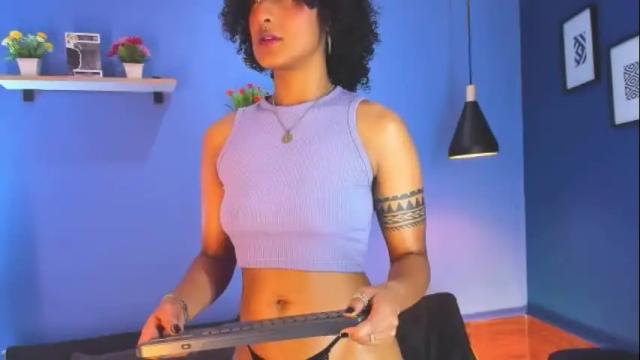 Image 3 of jazmine__flower Stream on Chaturbate on 26 days ago
