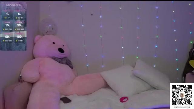 Image 6 of jazminejynx Stream on Chaturbate on 17 months ago