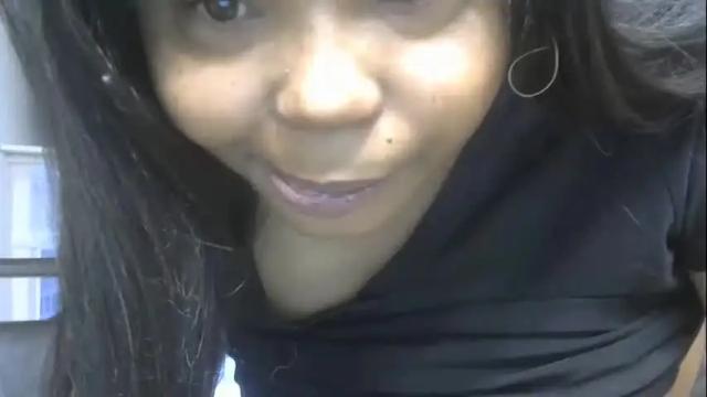 Image 1 of jccaramelbarbie12 Stream on Chaturbate on 8 months ago