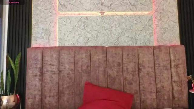 Image 3 of jean_manroy Stream on Chaturbate on 16 months ago