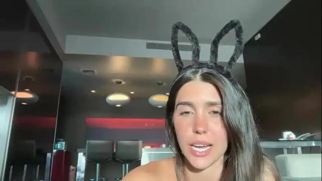 Image 11 of jeangreybianca Stream on Chaturbate on 17 days ago