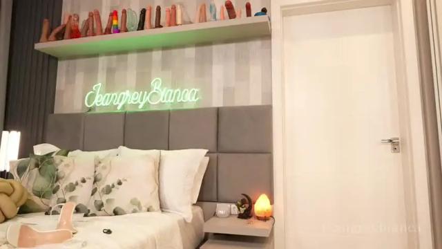 Image 6 of jeangreybianca Stream on Chaturbate on 7 days ago