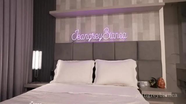 Image 3 of jeangreybianca Stream on Chaturbate on 23 days ago