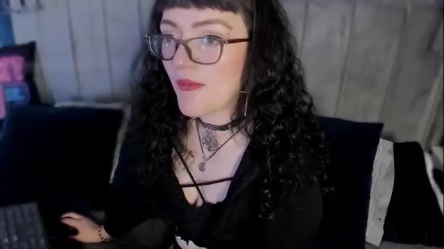 Image 2 of jeannesabatier Stream on Chaturbate on 28 days ago