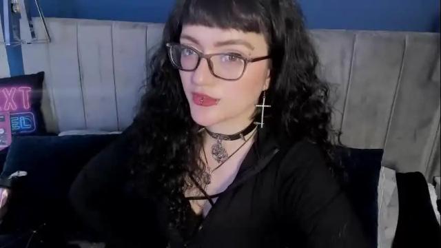 Image 7 of jeannesabatier Stream on Chaturbate on 28 days ago