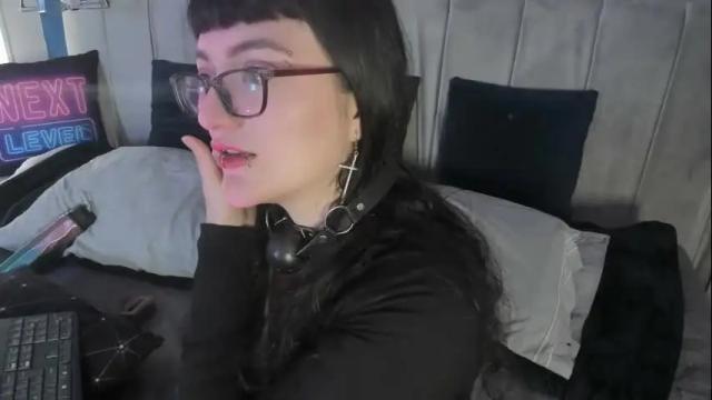 Image 4 of jeannesabatier Stream on Chaturbate on 27 days ago