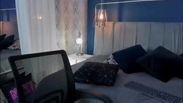 Image 8 of jeannesabatier Stream on Chaturbate on 1 month ago