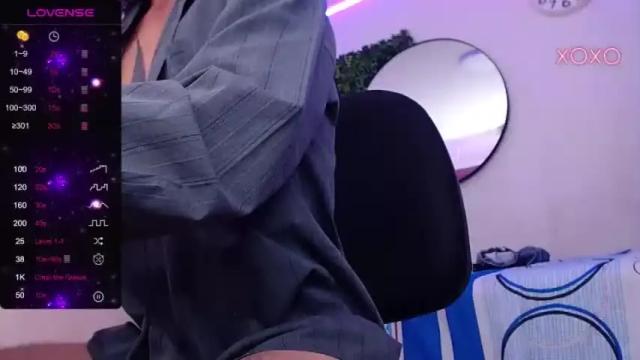 Image 12 of jeansexxycumboy Stream on Chaturbate on 17 months ago
