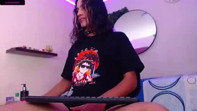 Image 10 of jeansexxycumboy Stream on Chaturbate on 14 months ago