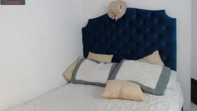 Image 3 of jeff_and_reachel Stream on Chaturbate on 20 months ago