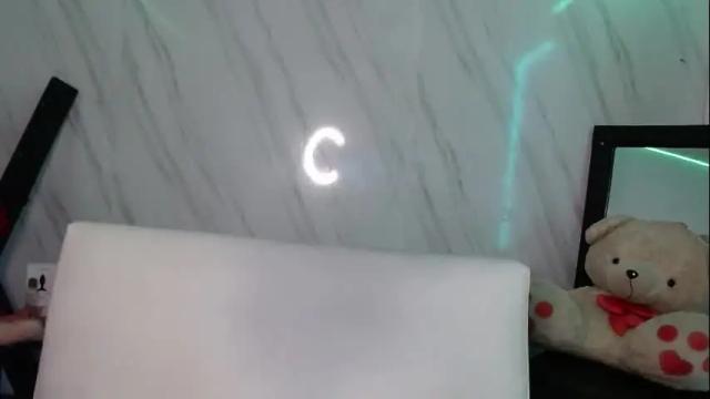 Image 11 of jeimy_garcia Stream on Chaturbate on 9 days ago