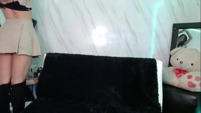 Image 2 of jeimy_garcia Stream on Chaturbate on 3 days ago